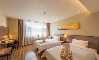 Homeinn Plus Hotel (Dalian Economic and Technological Development Zone Jinma Road)