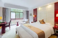 Donghe Hotel Hotels in Shuangbai
