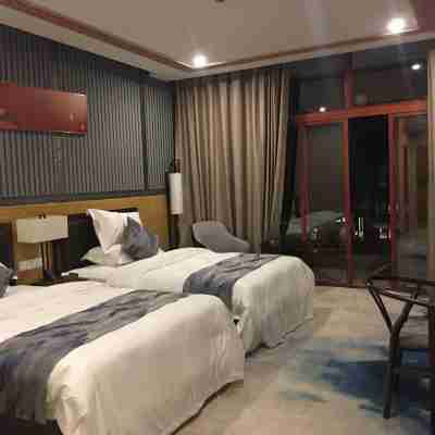 興仁仁山仁海度假飯店 Rooms