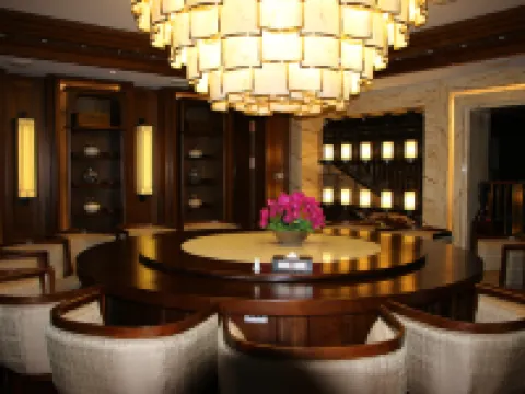 Dongfang Hot Spring Hotel Hotels in Linghai