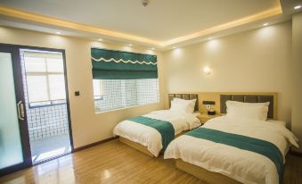 Changning Yijin Resort Hotel