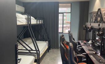 Chenfeng Net Cafe Hotel