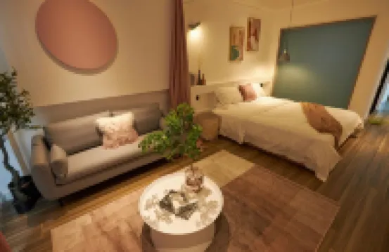 Urumqi County Lanshan Homestay