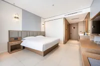 Zhongwei Yiding Liman Smart Hotel (Shapotou Scenic Area)