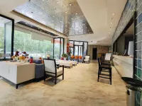 Zhongzhou Yihe Hotel (Dennis City Plaza) Hotels in Suixian