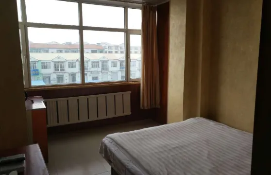 東烏旗新世紀賓館