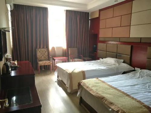 Yilong Huasheng Business Hotel Hotels in Yilong