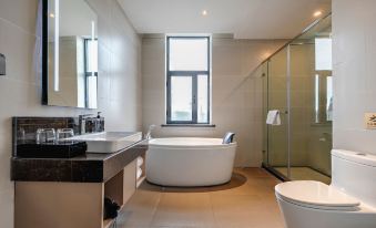Homeinn Selected Hotel (Yishui Xinhua Road Underground Grand Canyon Scenic Area)