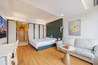 Chengdu Yuxuan Pavilion Boutique Apartment (Tianfu Square Store)