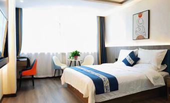 Fugu Zirui International Hotel