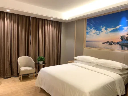 Vienna Hotel (Zhuhai Huafa Mall Nanping Technology Industrial Zone)