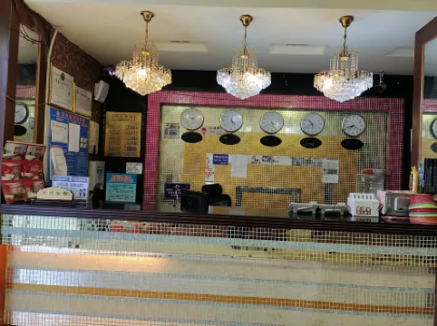 Luocheng Haiyuan Business Hotel