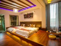 Inner Black Inner Passenger Inn