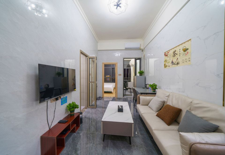 Qingyuan My Apartment (Zhongshan Park Century Hui Branch) - Housity