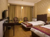 Wushan Longyun Business Hotel