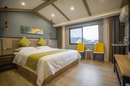 Shanheyue Chinese Inn (Hongya Liujiang Ancient Town) Отели рядом с достопримечательностью «Gaomiao Ancient Town»