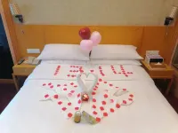 東岸酒店（河源高鐵東站十里東岸店） 鄰近梧桐山公園的酒店