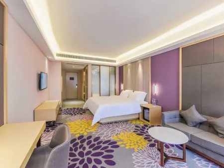 Lavande Hotel (Dazu stone Carving changzhou gucheng) Отели рядом с достопримечательностью «Dazu Stone Carving Baoding Mountain Scenic Area - Guiding Service Hall»