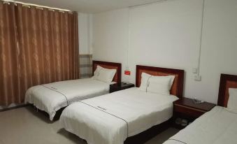 Huachen Business Hotel