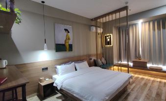 Laizhou Jinhe Light Luxury Hotel (Wantong Building Materials Wholesale Market)