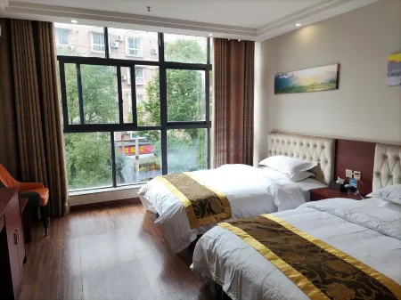 Chongqing Qingyang Business Hotel Отели рядом с достопримечательностью «Banliao Lake»