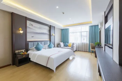 Fyatt Holiday Hotel