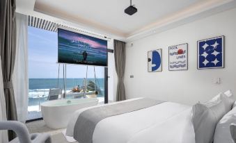 Listen to sea small building homestay