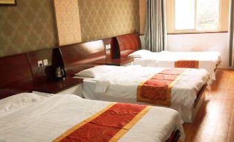 Huaying Yixin Hotel