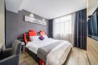 Junyi Hotel (Wenzhou Railway Station Wutian Old Street) - Balkoner