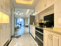 Liangchen Meijing Serviced Apartment