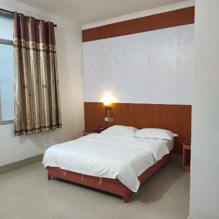 Fusui Shuxian Business Hotel