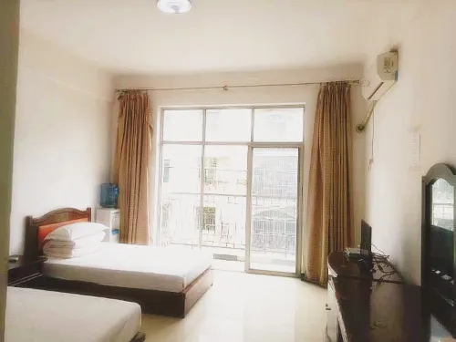 Huayu Hotel, Estuary Hotels in Hekou