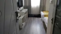 Pengxi Junlin Business Hotel