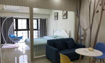 2599 Love Theme Apartment Hotel in Luzhou