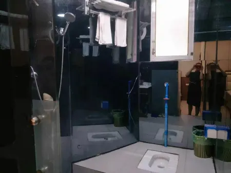 Pingshan Ancient Town Business Hotel Отели рядом с достопримечательностью «Pingshan County Mahu Park»