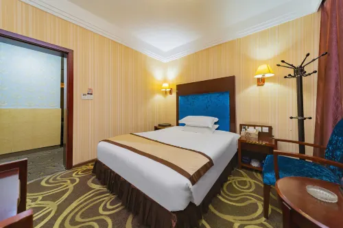Shehong Xinyue Business Hotel