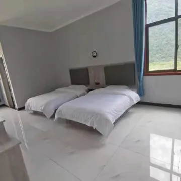 Taibai Mountains, Water and Yunjian Farmhouse Отели в г. Тайбай