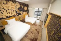 IU Hotel.Sanshui Plaza, Foshan Hotels in Foshan