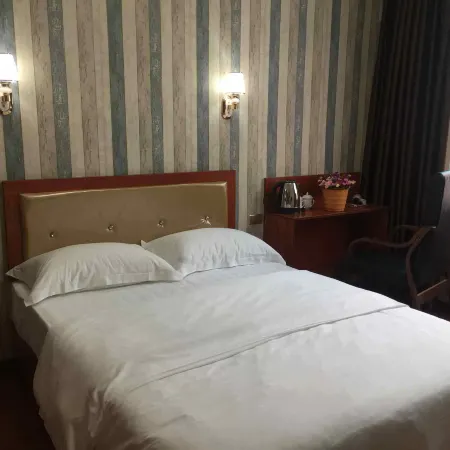 Hefeng Yage Hotel