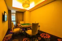 Yunyang Huatian Hotel