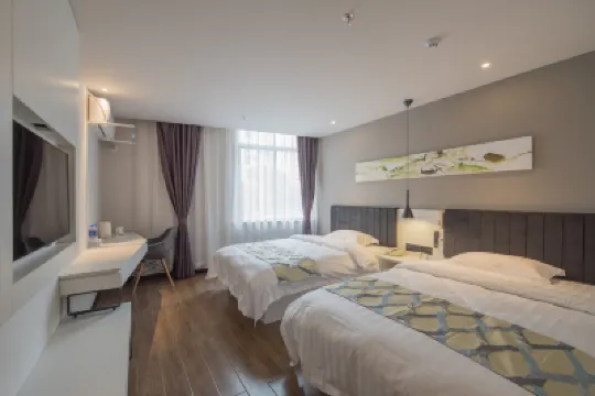 Super 8 Hotel (Suzhou Jinfeng Road Subway Station Yushan Road) Hotels in Suzhou