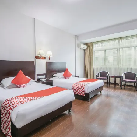 Jinqiao Business Hotel