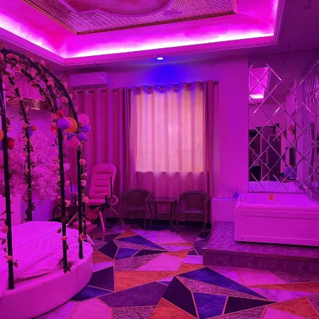 Theme 1314 Hotel