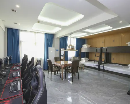 鄢陵天偉電競民宿 鄢陵酒店