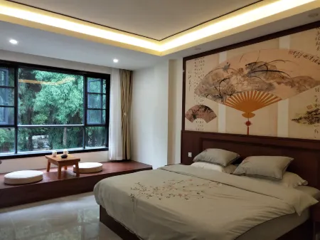 Shuimo Ancient Town Yueyin Shanshui B&B Отели рядом с достопримечательностью «Renji Ximu Valley»