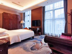 Taoran Zhongzhou Guobin Hotel