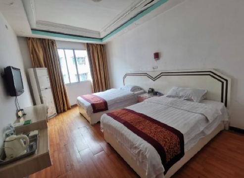 Huangping Xinyuan Hotel