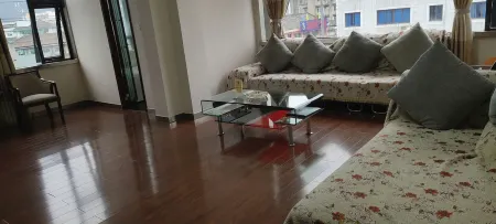 Jiange Meilizhou Hotel