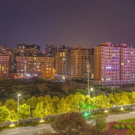 Xinyang West Selection Hotel (Wanda Plaza High Speed Rail East Station Branch)