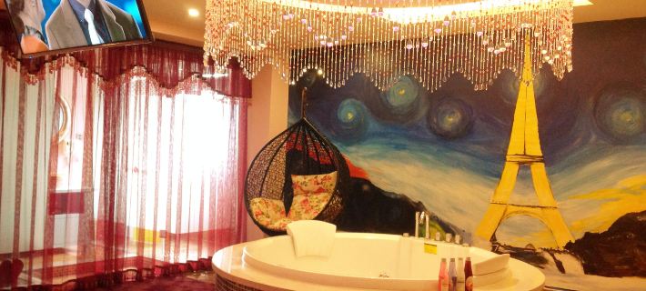 Daye Sanbaoluo Fashion Hotel Hotel di Daye